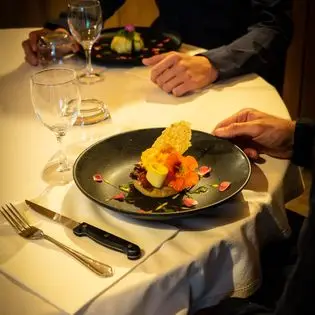 Cabanes Trésors de Campagne - Avec spa privatif dans l'Aude prés de Carcassonne - Hébergements insolites côté nature ! Bienvenue ...